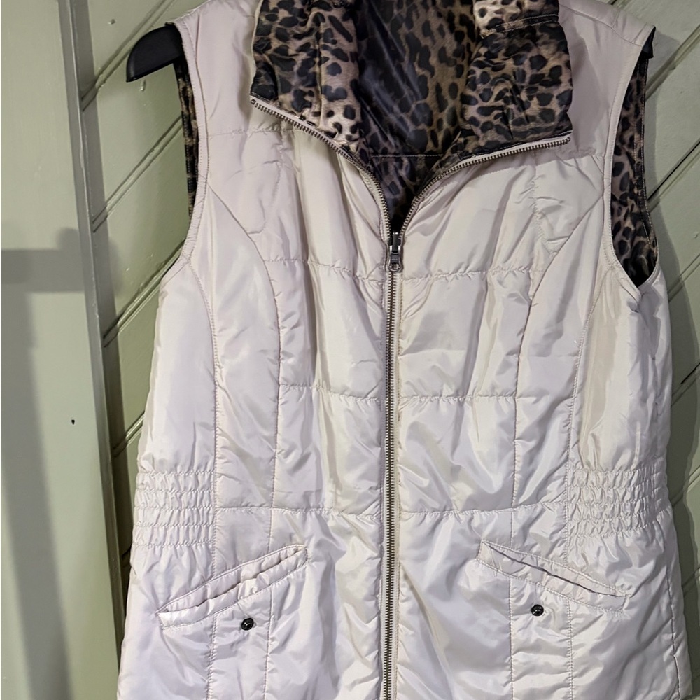 Tribal Cream Leopard Reversible Vest - Picture 3 of 4